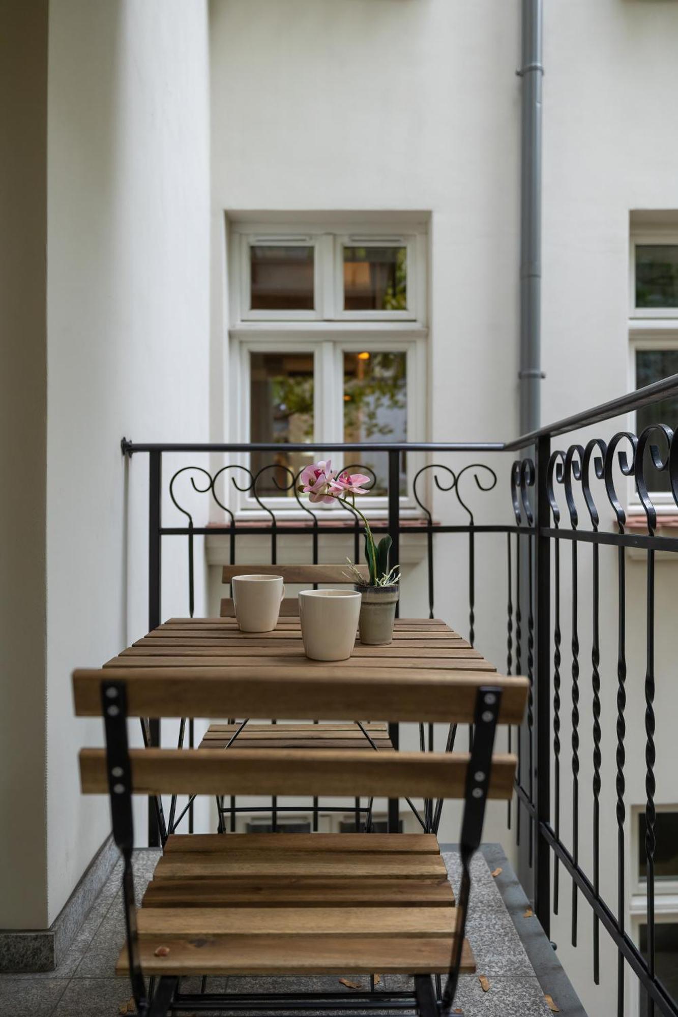 Modern & Comfy Apartment Rakowicka 6 Cracow By Renters Cracovia Exterior foto